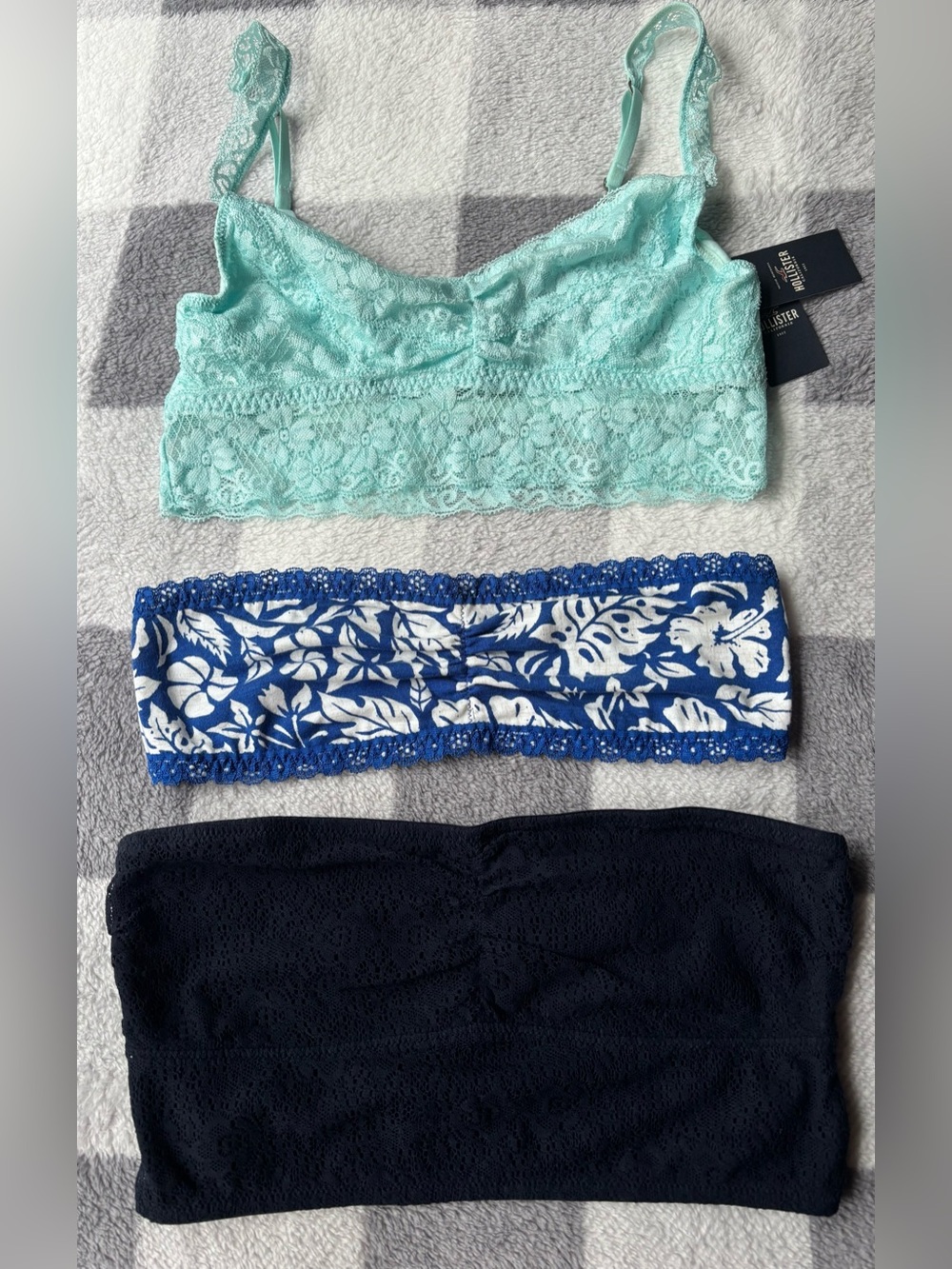 3- Gilly Hicks Lace cami bralettes bandeaus, size medium, new